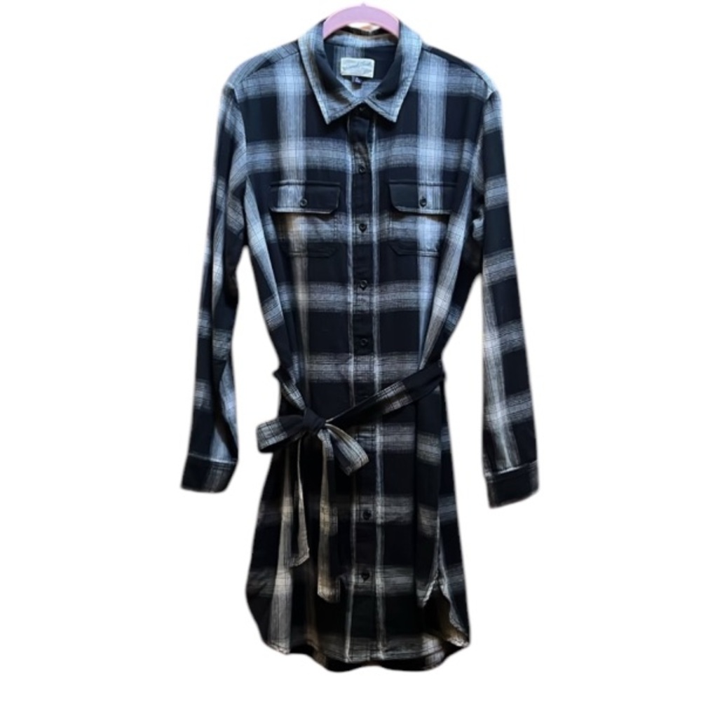 Universal Thread Shirt Dress Plaid full button front/ self-belt / size M